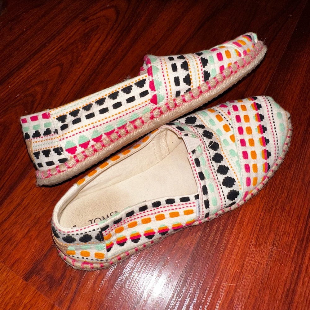 TOMS Women's Colorful Patterned Espadrilles - Picture 3 of 4
